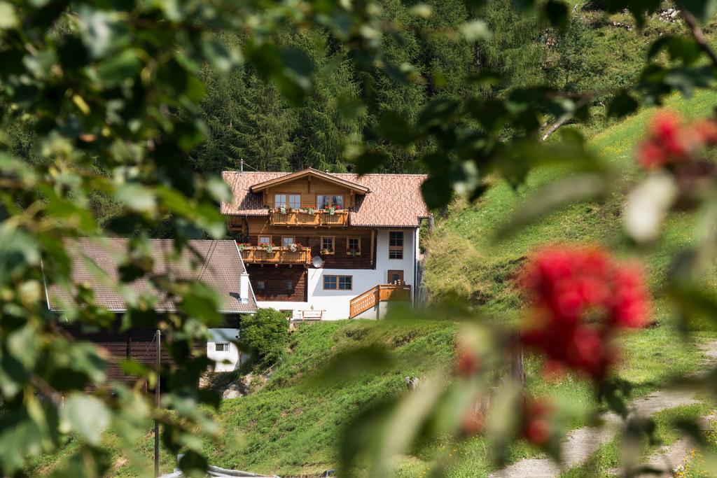 Апартаменты Landhof Adlerhorst Хайлигенблут Экстерьер фото